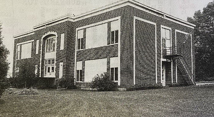 Alabaster - Old Photo Of School From Iosco-Arenac Library (newer photo)